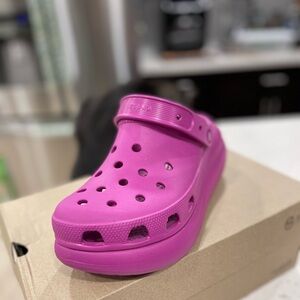 Crush clog crocs size 9